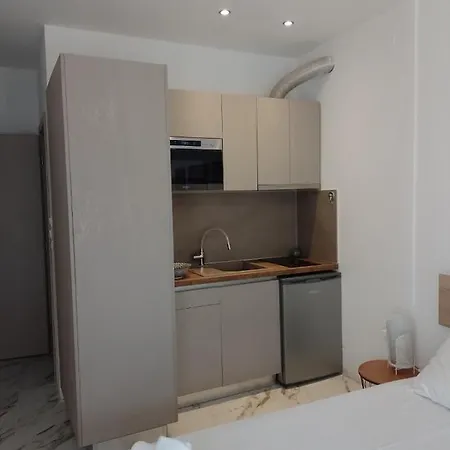 Ιόλη Apartment Flogita Exterior foto